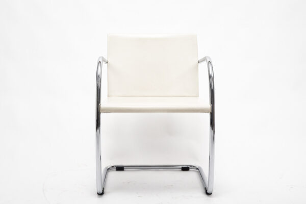 Knoll International Brno 2 Freischwinger Leder weiss Ansicht von vorne