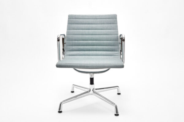 Vitra Alu Chair EA 108 Hopsak eisblau / elfenbein